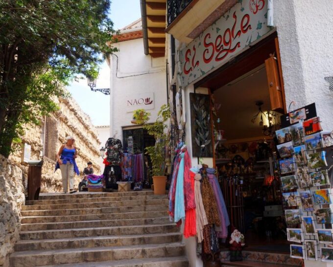 From Albir, Altea, Benidorm & Calpe: Guadalest & Algar Tour - Food and Drink Options