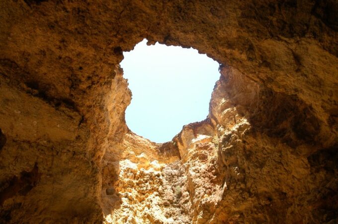 From Albufeira: Benagil Coastline Tour - Onboard Activities and Amenities
