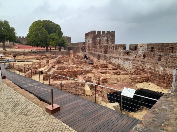From Albufeira: Private Tour To Silves Castle and Monchique - Visit Silves Castle