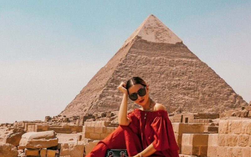 From Alexandria Port: Cairo, Pyramids, Museum & Bazaar Tour - Key Points