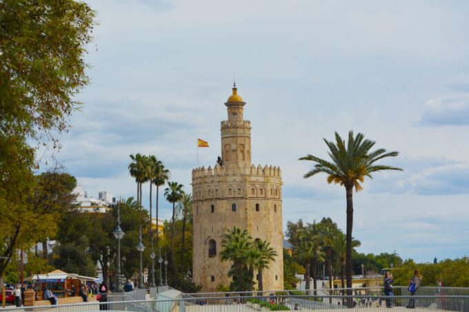 From Algarve: Private Seville Day Trip With Transfer - Attraction Highlights
