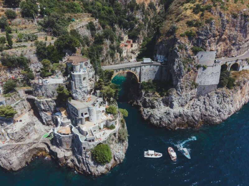 From Amalfi: 7H Amalfi Coast - Group Tour by Boat - Boat Specifications