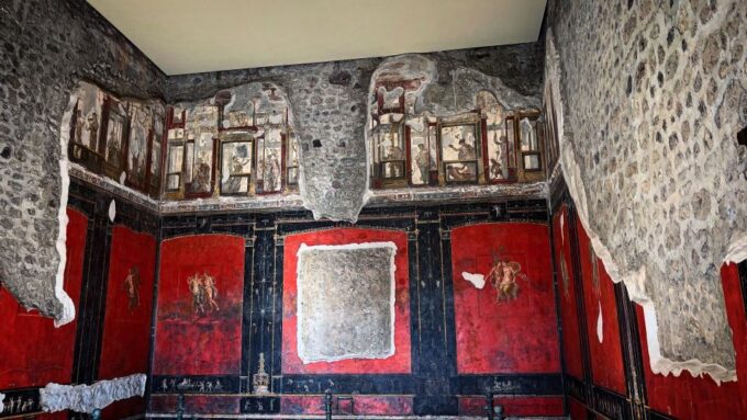 From Amalfi Coast: Pompeii and Vesuvius Tour Skip-the-Line - Exploring Pompeii