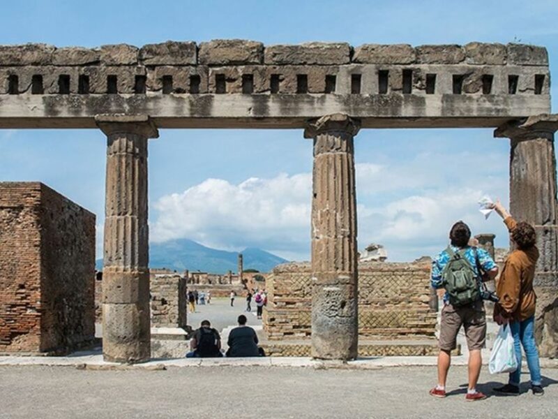 From Amalfi Coast: Transfer to Naples With Pompeii Tour - Pompeii Tour Highlights