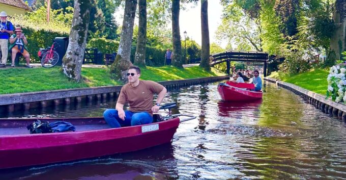 From Amsterdam: Giethoorn & Windmill Day Tour Incl. Lunch - Departure Logistics