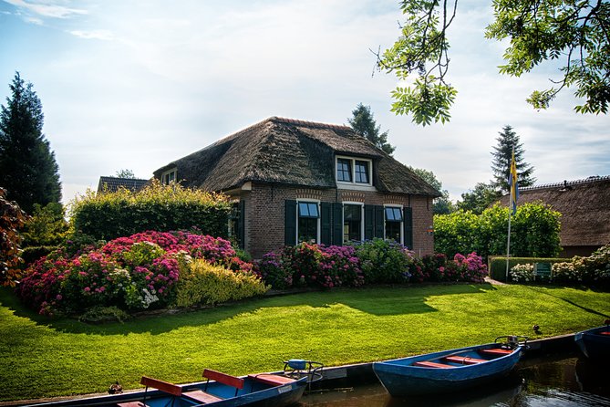 From Amsterdam: Guided Day Trip to Giethoorn With Boat Tour - Past Traveler Experiences