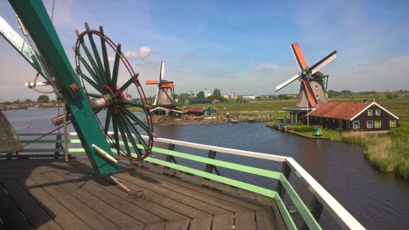From Amsterdam: Keukenhof and Zaanse Schans Small Group Tour - Itinerary