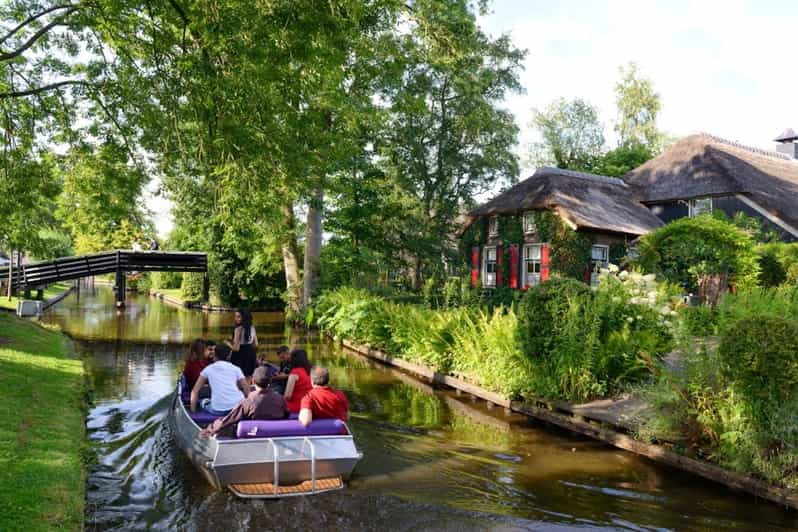 From Amsterdam: Private Tour to Giethoorn - Itinerary Details