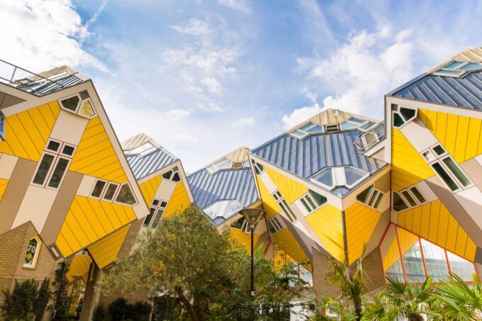 From Amsterdam: Rotterdam, Delft & The Hague Guided Day Tour - Discover Rotterdam and Markthal