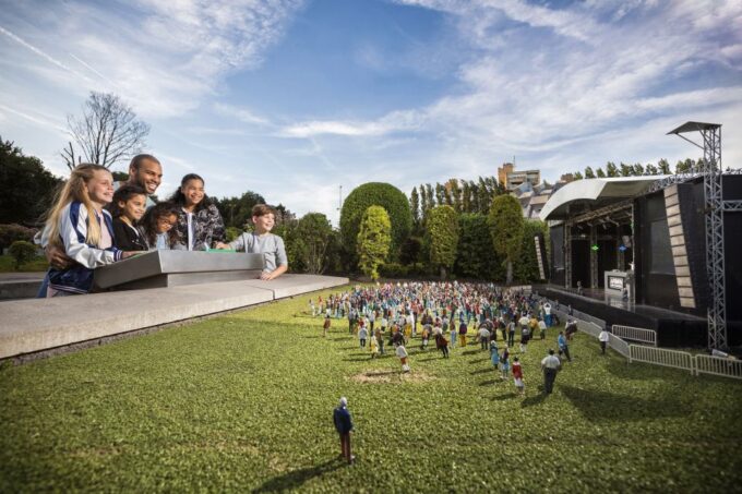 From Amsterdam: Rotterdam, Delft & The Hague Guided Day Tour - Frequently Asked Questions