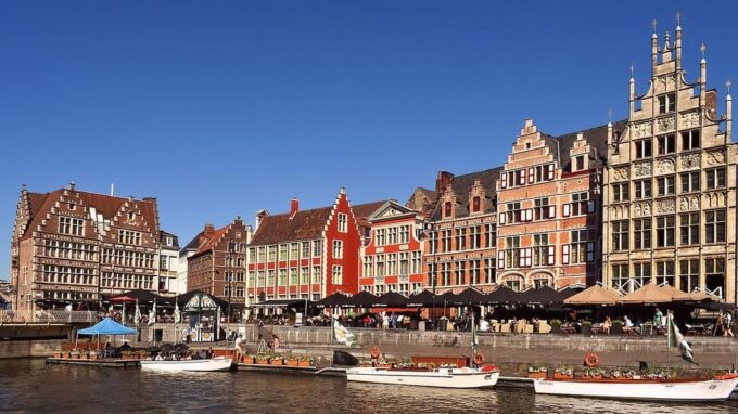 From Amsterdam: to Ghent - Private Driver - Luxury Car - Optional Visits