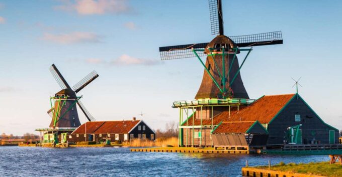 From Amsterdam: Windmills of Zaanse Schans Tour in Spanish - Customer Feedback