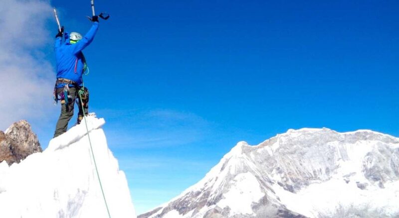 From Ancash: Climbing to Snowy Peak Mateo |Full Day| - Location and Altitude