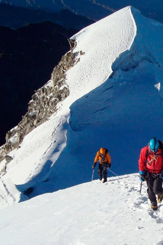 From Ancash: Mountaineering to Vallunaraju Mountain 2D/1N - Included Services