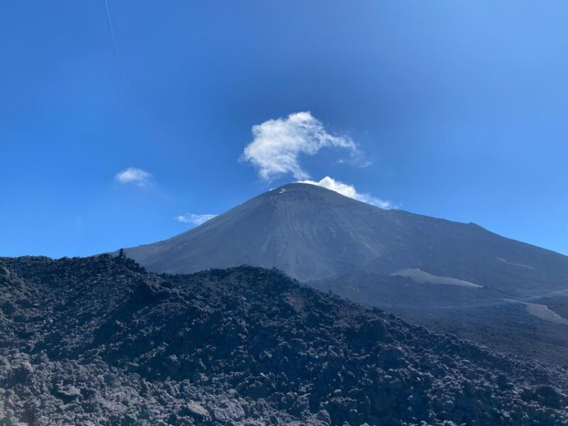From Antigua: Pacaya Volcano Tour in English/Spanish - Itinerary and Experience