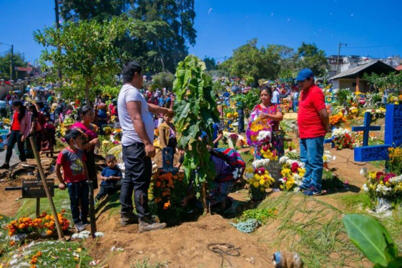 From Antigua: Sumpango Giant Kite Festival - Flying the Giant Kites