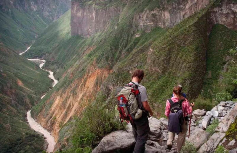 From Arequipa: Colca Canyon Excursion 2D With End in Puno - Itinerary Details for Day 1