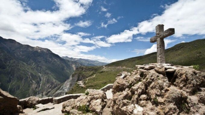 From Arequipa: Colca Canyon Tour 1 Day and Transfer to Puno - Reserve Now and Pay Later