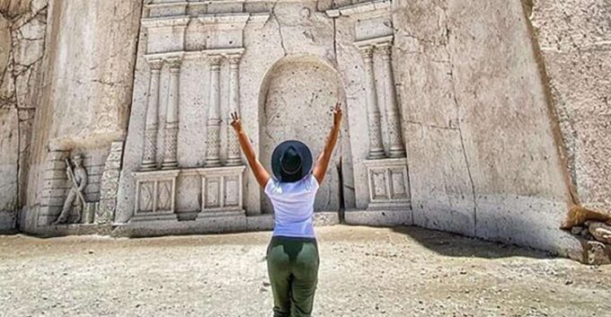 From Arequipa: Tour Along the Sillar Route - Scenic Views and Petroglyphs