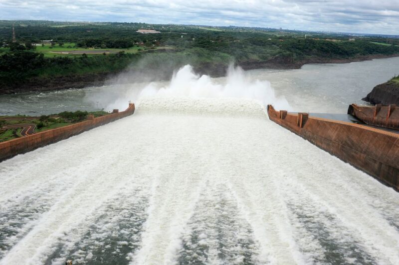 From Argentina: Iguazu Falls Brazil Side & Itaipu Dam - Included and Excluded Offerings