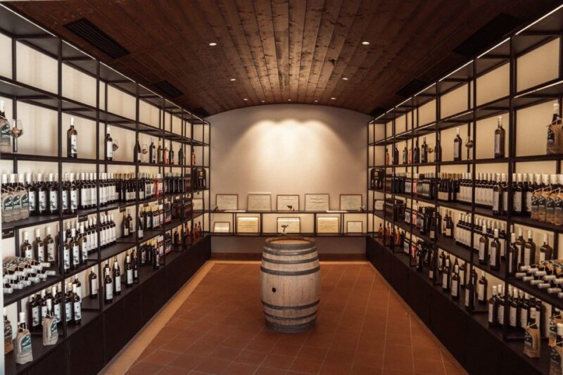 From Argostoli: Private Wine Tasting & Vineyard Tour - Visiting Orealios Gaea, Sarris, and Gentilini Wineries