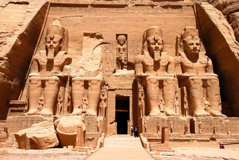 From Aswan: Abu Simbel Temple Day Trip With Hotel Pickup - Hotel Pickup and Dropoff