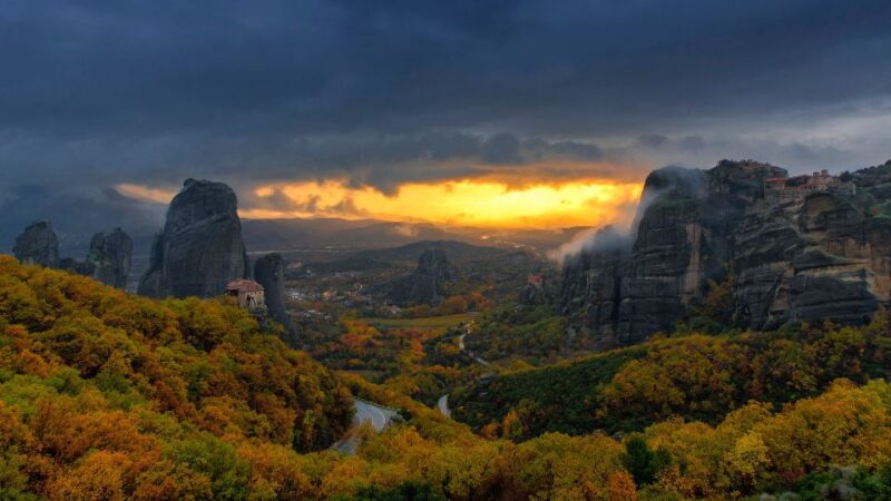 From Athens: 3 Days in Meteora & Delphi With Tours & Hotel - Included in the Tour