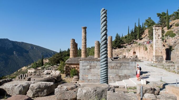 From Athens: Ancient Greece & Zakynthos Private 5-Day Trip - Visiting the Oracle of Delphi