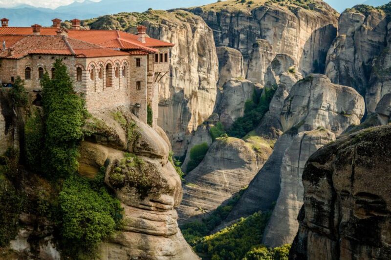 From Athens: Delphi and Meteora 2-Day Tour With Hotel - Arrival in Kalabaka
