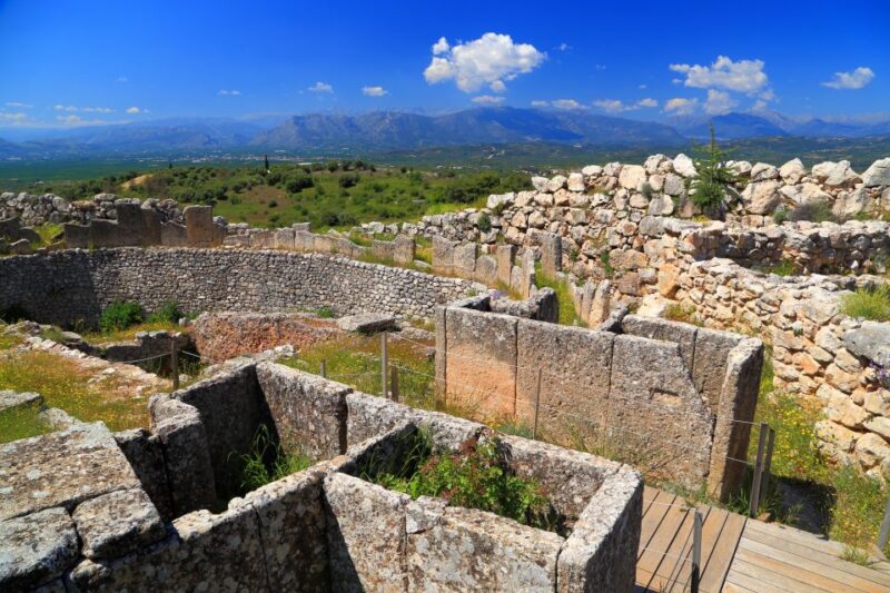 From Athens: Explore Ancient Greece 4-Day Tour - Picturesque Mountain Village of Arachova
