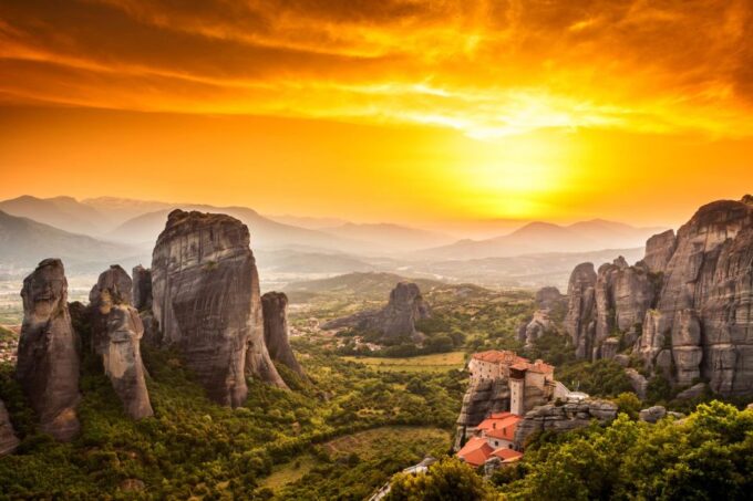 From Athens: Meteora Day Trip by Bus With Optional Lunch - Suitability for Wheelchair Users