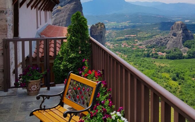 From Athens: Meteora Private Day Trip & Monasteries - Tour Guide for Three Hours