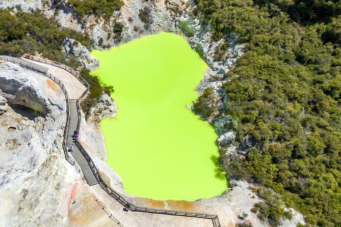 From Auckand: Waiotapu and Polynesian Spa Rotorua Day Tour - Return to Auckland: Reflecting on a Day of Wonders