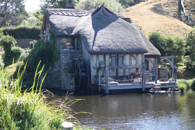 From Auckland: Hobbiton Afternoon Tour - Key Points