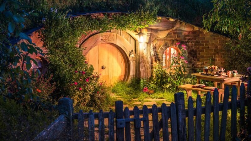 From Auckland: Hobbiton Movie Set Full-Day Trip - Pickup Locations
