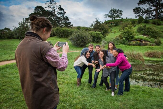 From Auckland: Hobbiton & Waitomo Caves Full-Day Trip - Recap