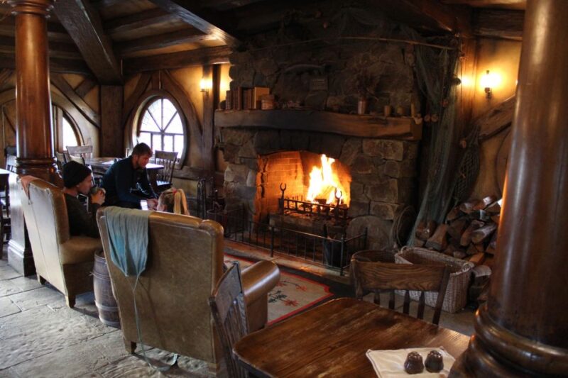 From Auckland: Two-Day Rotorua, Hobbiton, Waitomo Caves Tour - Customer Feedback