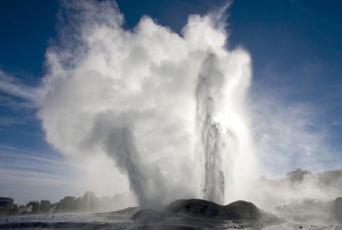From Auckland: Two-Day Rotorua, Hobbiton, Waitomo Caves Tour - Group Size and Cancellation