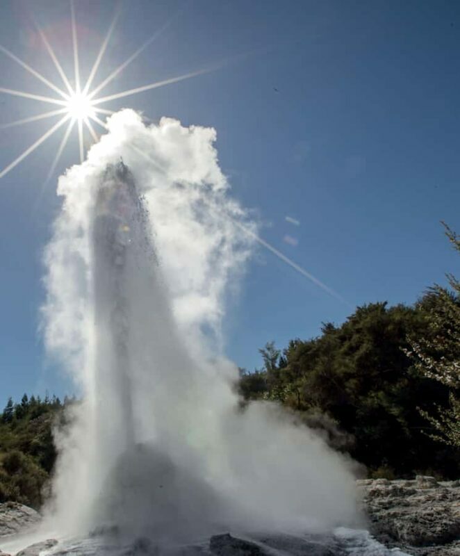 From Auckland: Wai-O-Tapu & Polynesian Spa Rotorua Day Tour - Practical Tips for Travelers