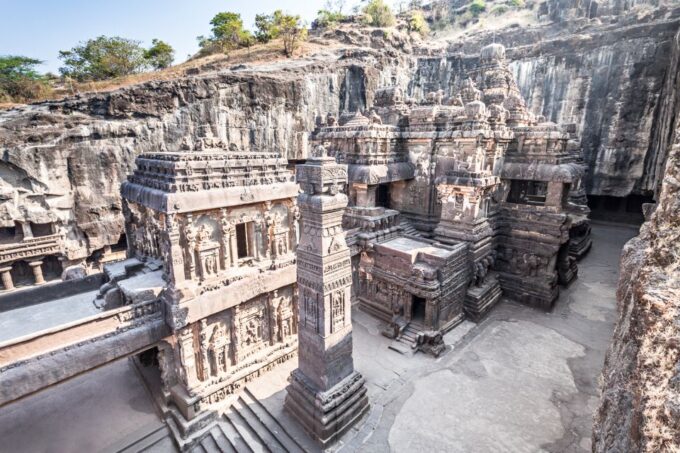 From Aurangabad: Private Ajanta & Ellora Caves Full-Day Tour - Discovering Ellora Caves