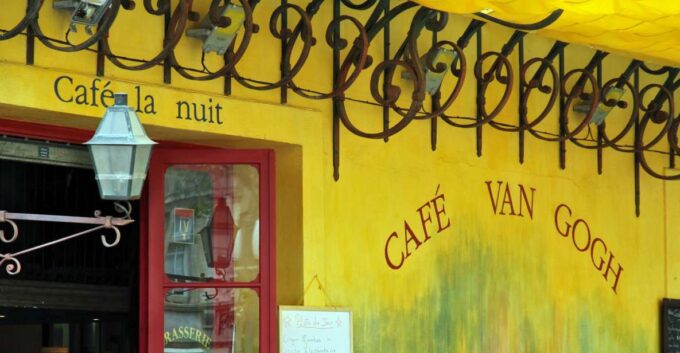 From Avignon: Art and History in Provence - Medieval Village of Les Baux