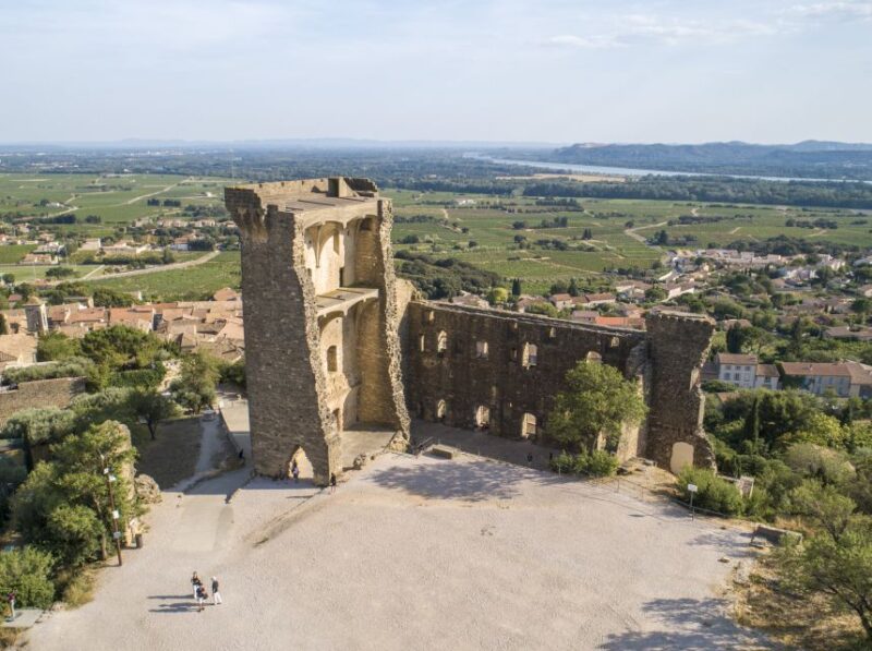From Avignon: Châteauneuf Du Pape and Luberon Tour With Wine - Visiting Colorful Roussillon