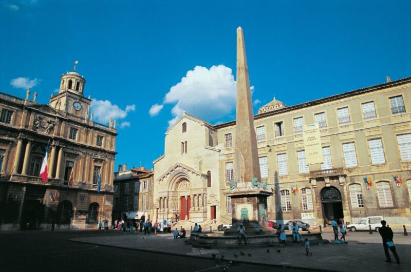 From Avignon: Half-Day Van Gogh & Carrieres De Lumieres Tour - Included Amenities