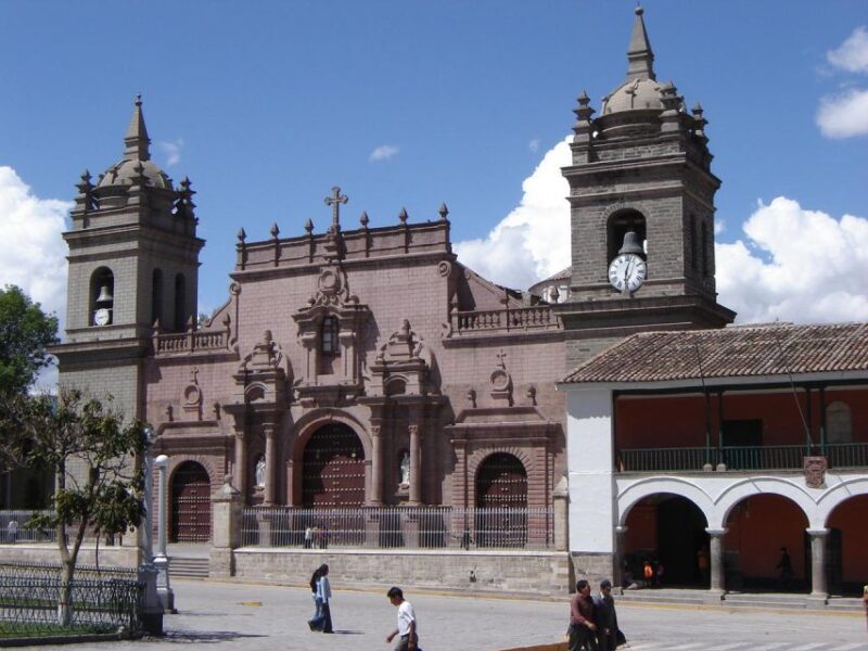 From Ayacucho || Tour of the Churches of Ayacucho || - Guided Tour Experiences