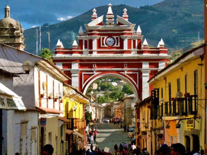 From Ayacucho || Wari and Quinua Culture Tour || - Pampa De Ayacucho