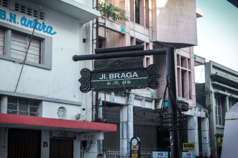 From Bali: 10-DAY Tour of Javas Highlights With Lodging - Participant Guidelines