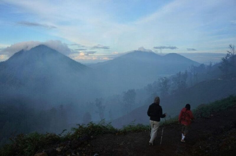 From Bali: Kawah Ijen Midnight Tour To See Blue Fire - Panoramic Views at the Crater
