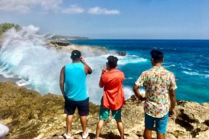 From Bali: Manta Rays Snorkeling & Nusa Lembongan Tour - Beachfront Lunch