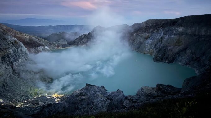From Bali: Sunrise Trekking & Blue Fire Kawah Ijen - Free Cancellation