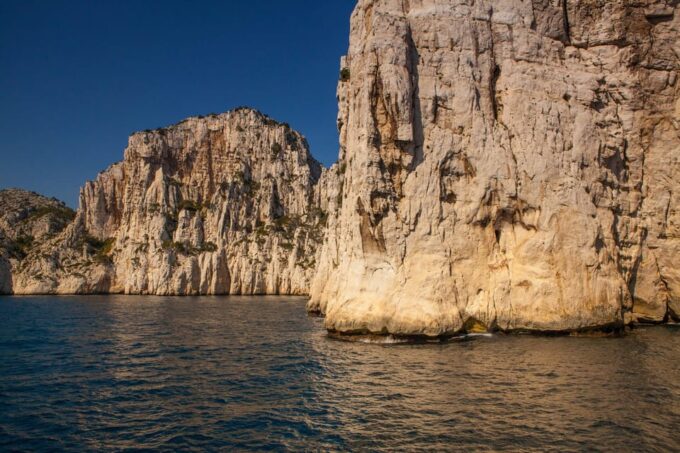 From Bandol: Visit the 13 Calanques of Cassis & Marseille - Discovering the Cosquer Cave